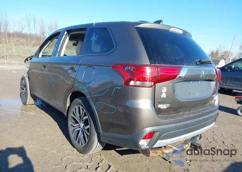 2018 Mitsubishi Outlander Se из США, поврежденный, VIN JA4AD3A30JZ003412